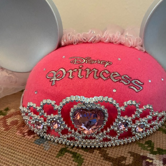 Walt Disney Minnie Mouse Ears Pink Princess Crown Veil Hat - NEW - Picture 4 of 5